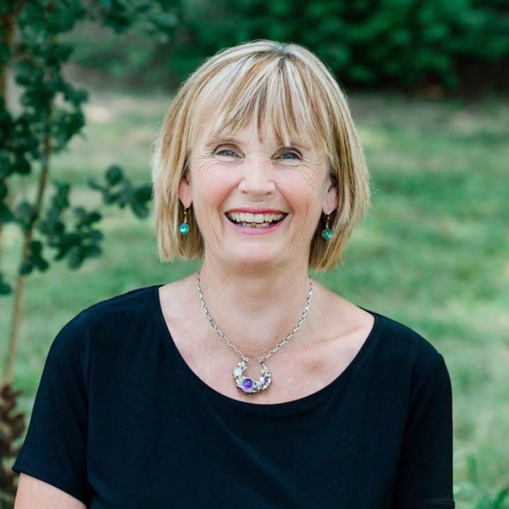 Meet your Posher, Lynne